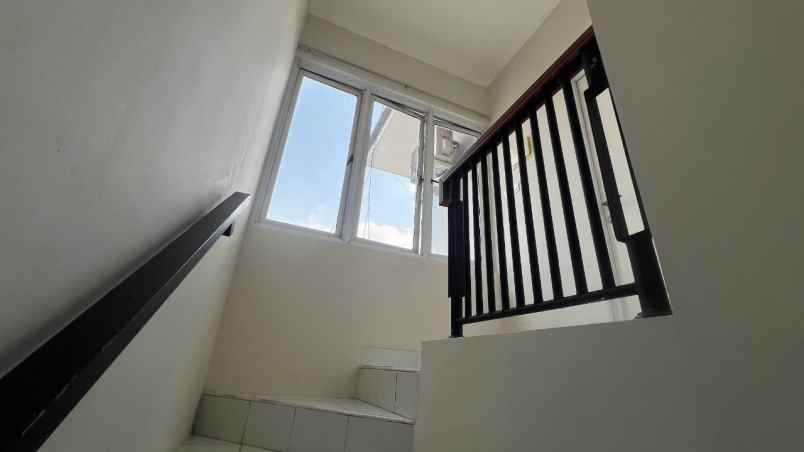 dijual rumah kota wisata cibubur
