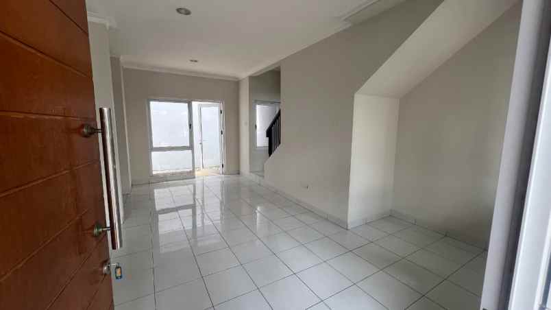 dijual rumah kota wisata cibubur