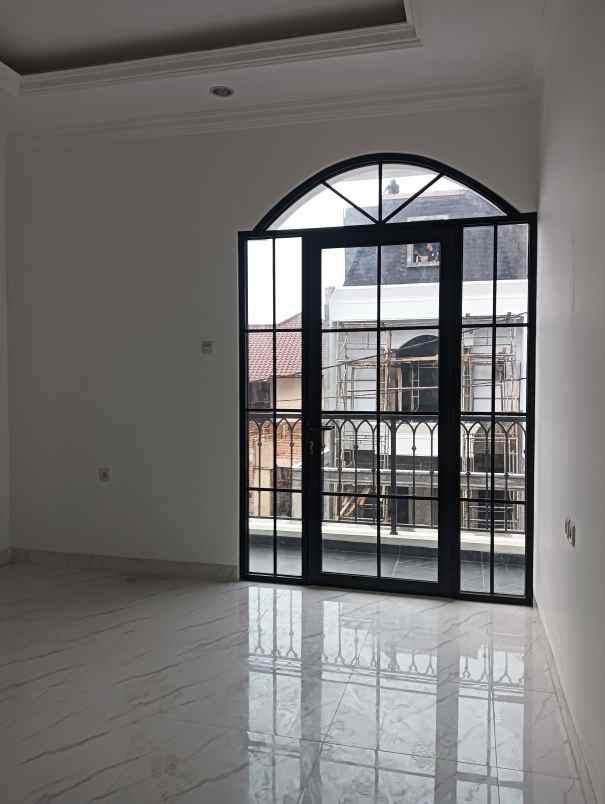 dijual rumah lebak bulus