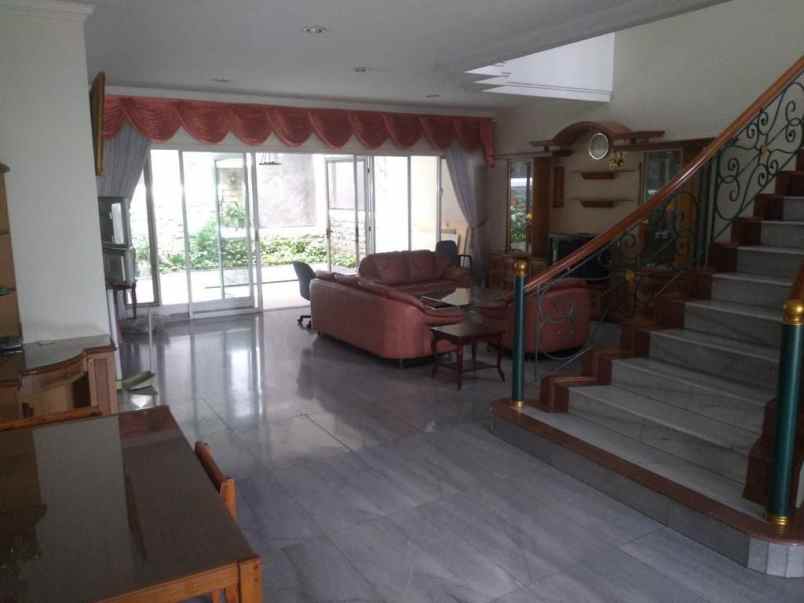 dijual rumah lokasi villa gading indah kelapa gading