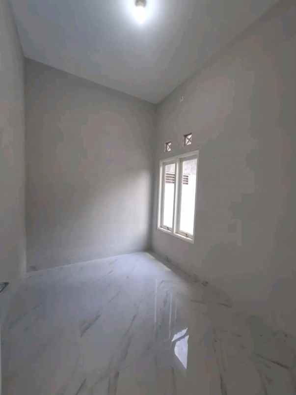 dijual rumah madurejo