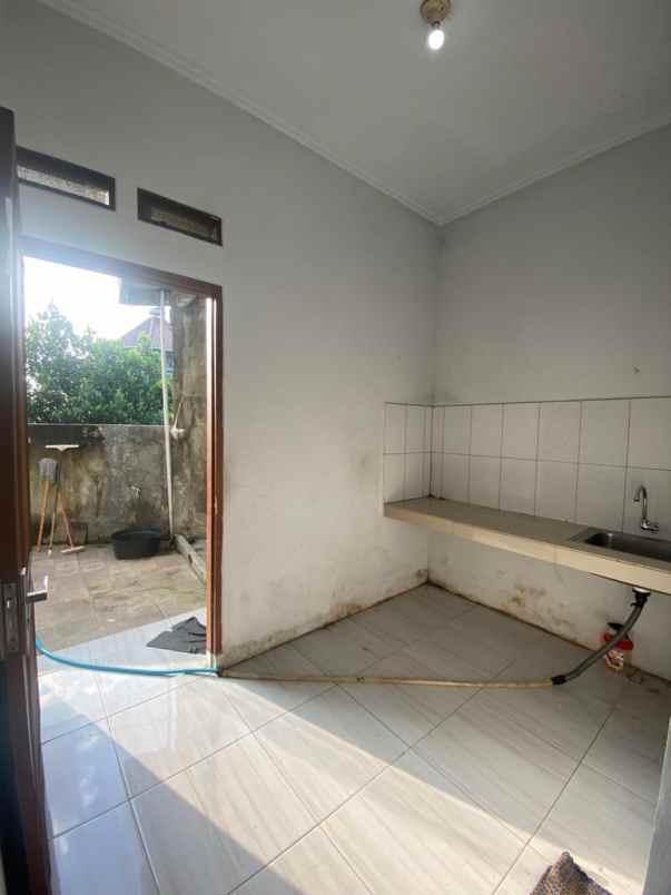 dijual rumah mampang pancoran mas depok