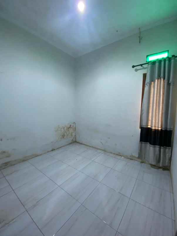 dijual rumah mampang pancoran mas depok