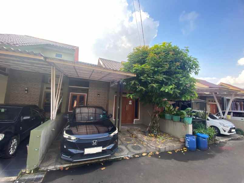 dijual rumah mampang pancoran mas depok