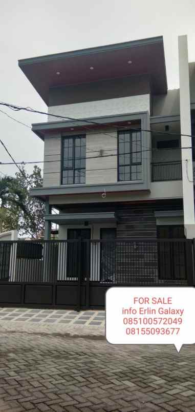 dijual rumah manyar jaya