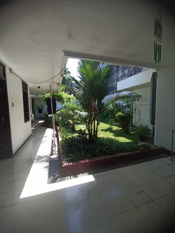 dijual rumah manyar kertoarjo