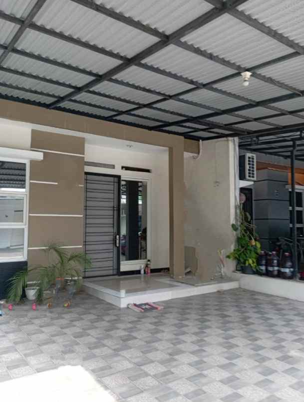 dijual rumah metland menteng