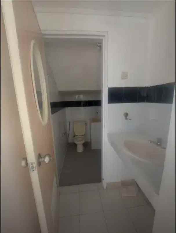 dijual rumah metland menteng