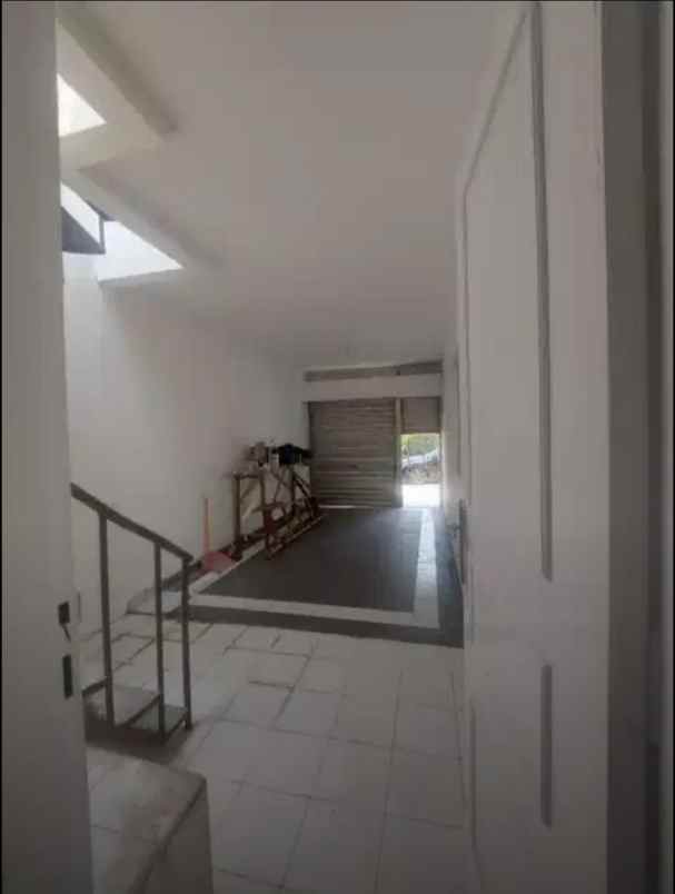 dijual rumah metland menteng