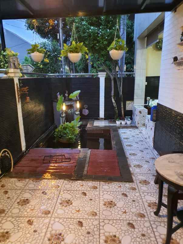 dijual rumah metro permata