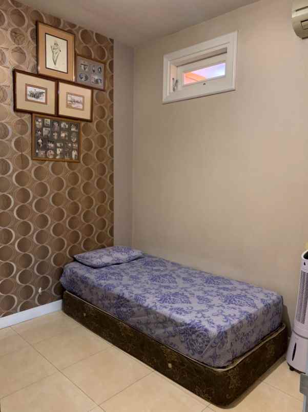 dijual rumah metro permata