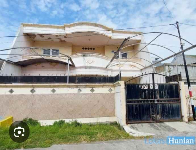 dijual rumah mewah klasik 2 lantai