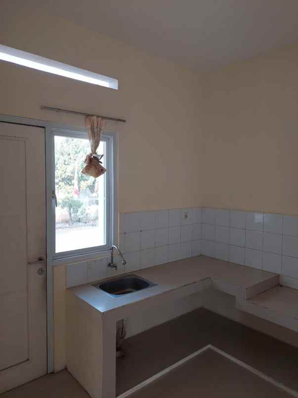 dijual rumah minimalis mewah siap huni