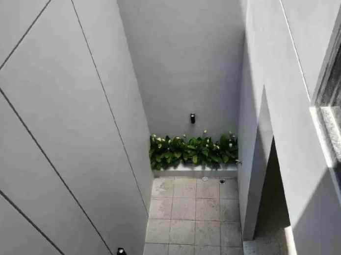 dijual rumah mulyosari