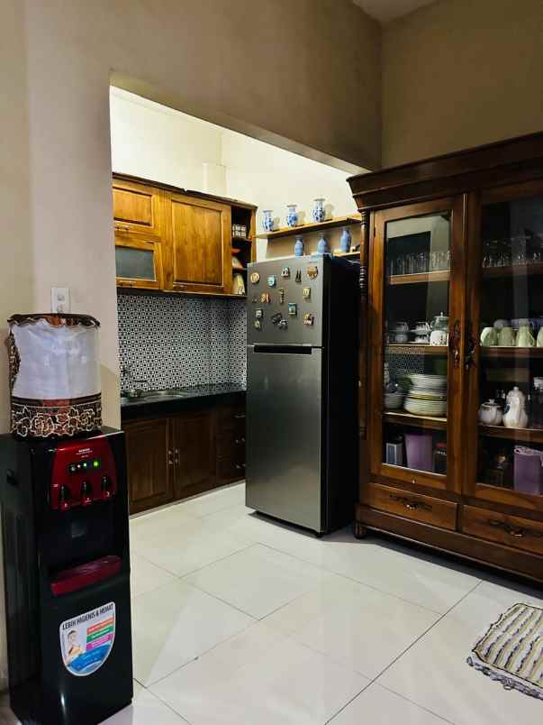 dijual rumah murah dalam kompleks