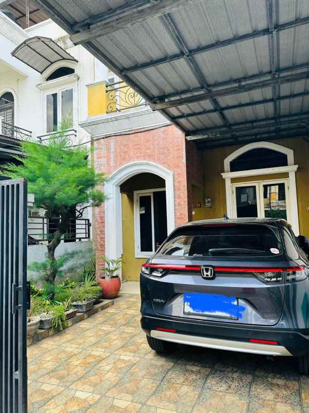 dijual rumah murah dalam kompleks