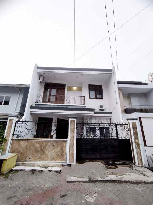 dijual rumah nginden