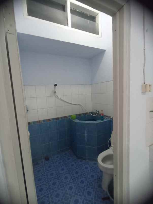 dijual rumah nirwana eksekutif