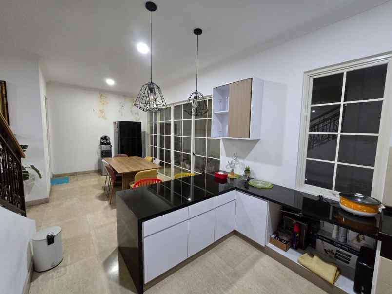 dijual rumah opulence residence d3