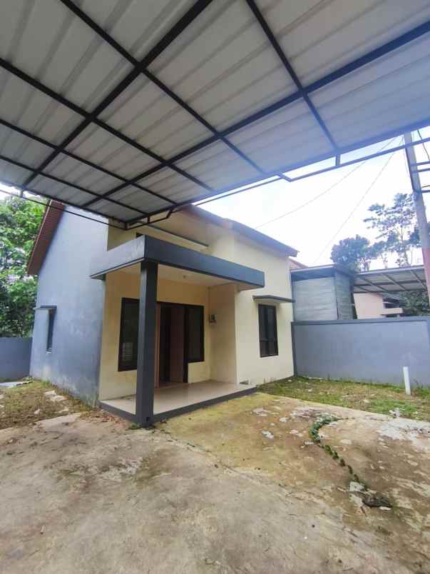dijual rumah pakintelan