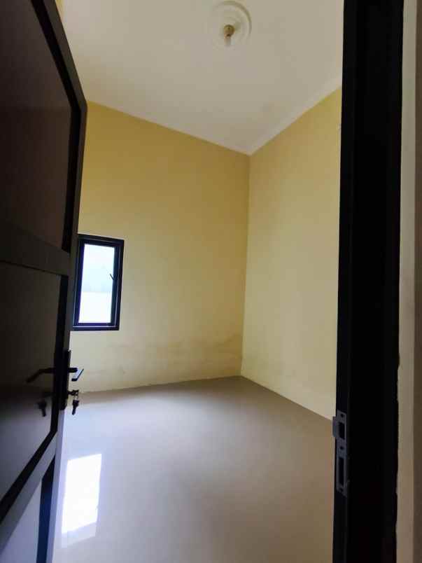 dijual rumah pakintelan