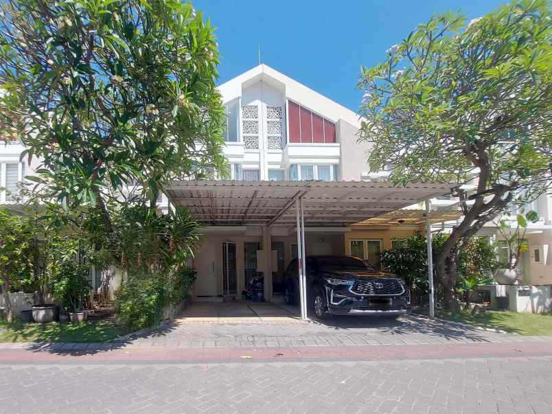 dijual rumah pakuwon city mulyorejo