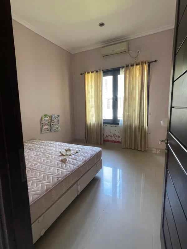 dijual rumah pakuwon city san diego