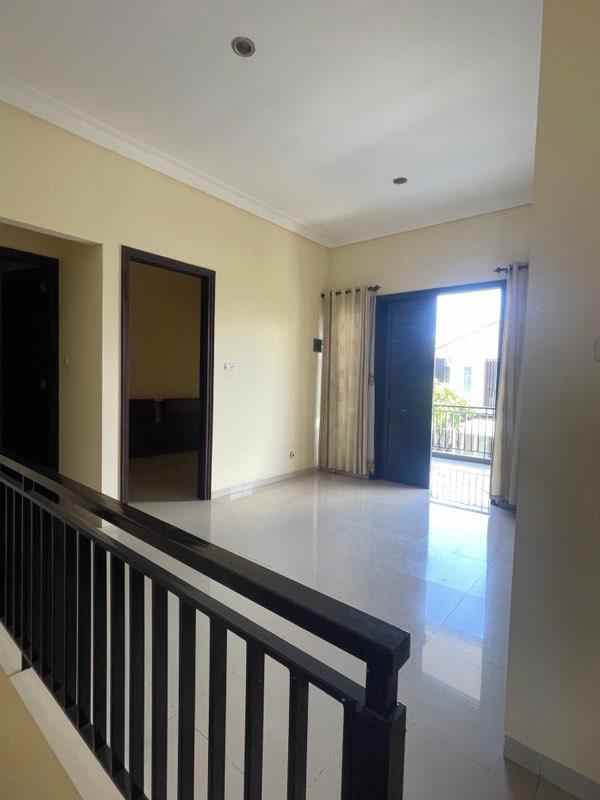 dijual rumah pakuwon city san diego
