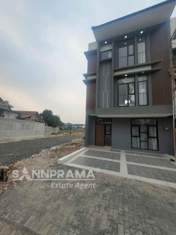dijual rumah pamulang tangerang selatan