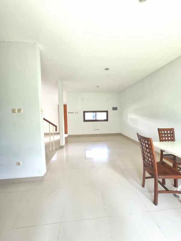 dijual rumah pamulang tangerang selatan