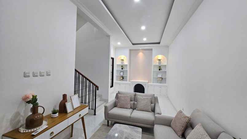 dijual rumah pancoran