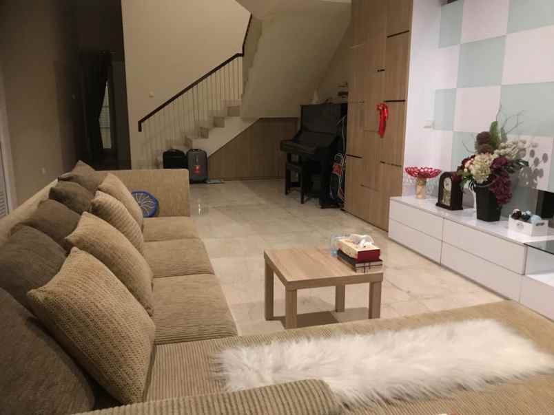 dijual rumah pantai indah kapuk jakarta