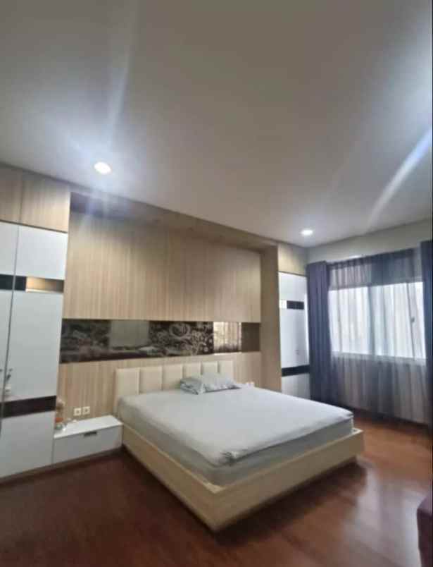 dijual rumah pantai indah kapuk jakarta