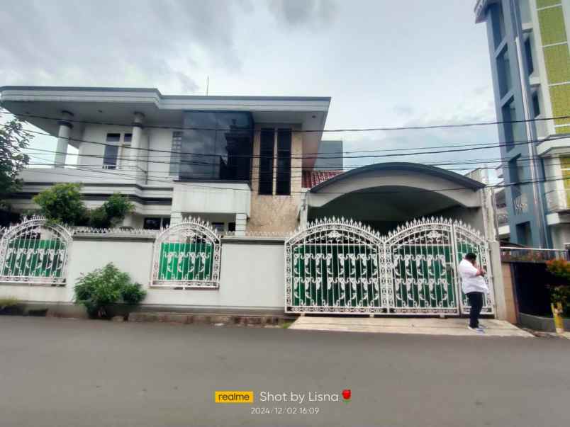 dijual rumah pekayon jaya