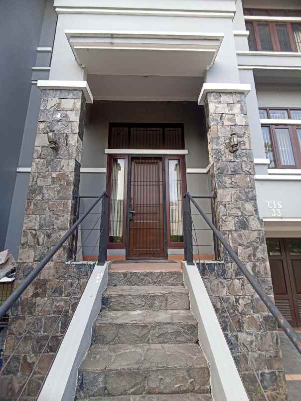 dijual rumah pelangi gading residence