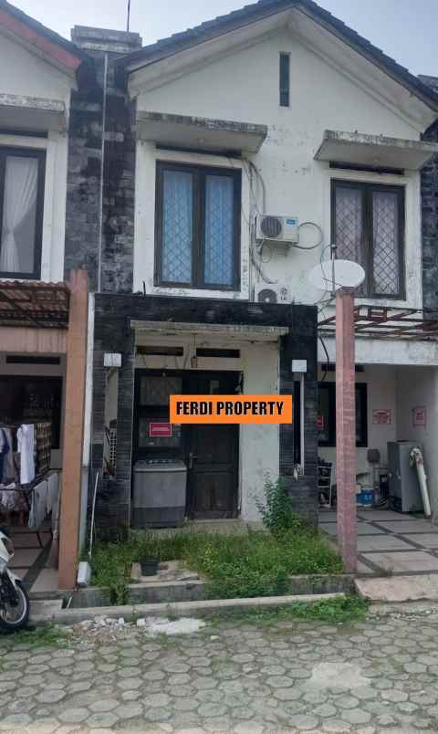 dijual rumah perum tiara residence gandul