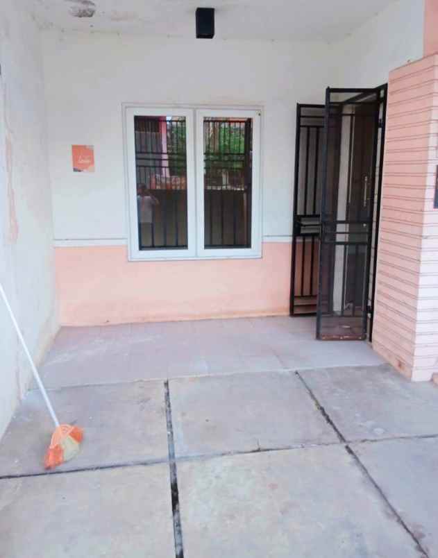 dijual rumah perumahan duta bandara