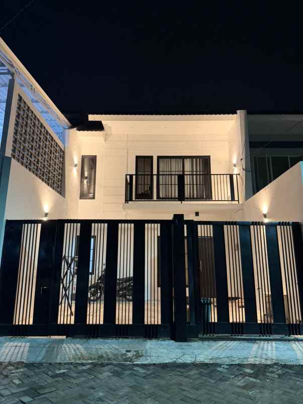 dijual rumah perumahan green mansion