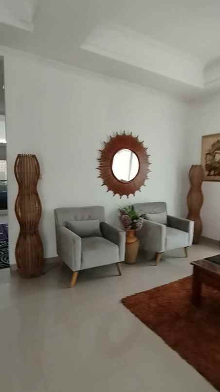 dijual rumah perumahan permata karisma