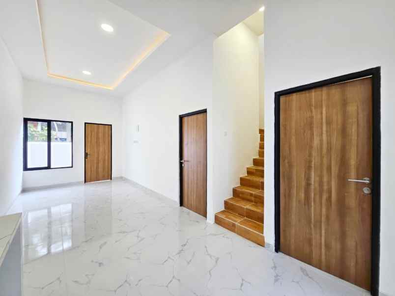 dijual rumah perumahan pesona anggrek