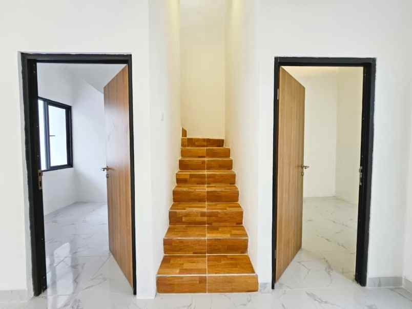 dijual rumah perumahan pesona anggrek