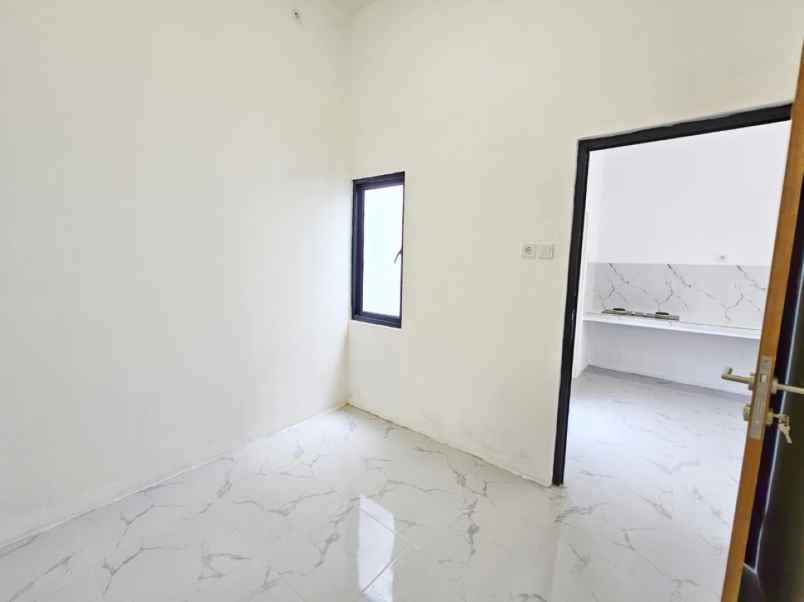 dijual rumah perumahan pesona anggrek