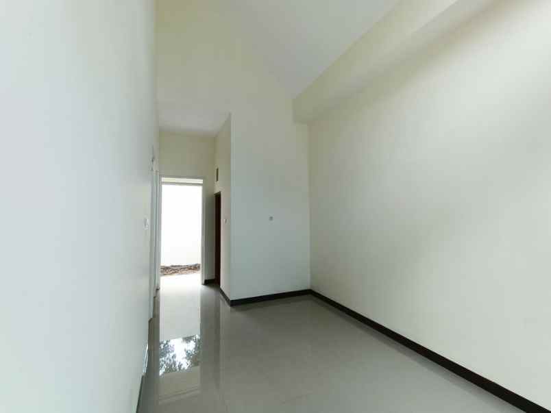 dijual rumah perumahan tamansari residence