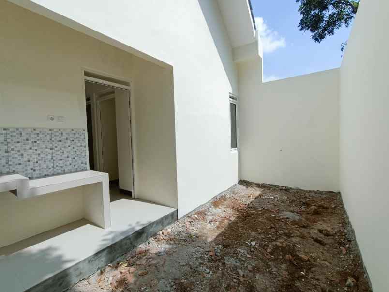 dijual rumah perumahan tamansari residence