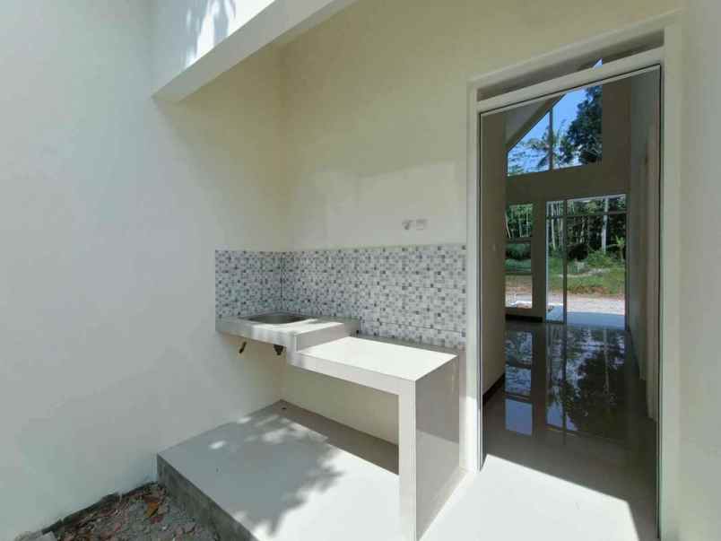 dijual rumah perumahan tamansari residence