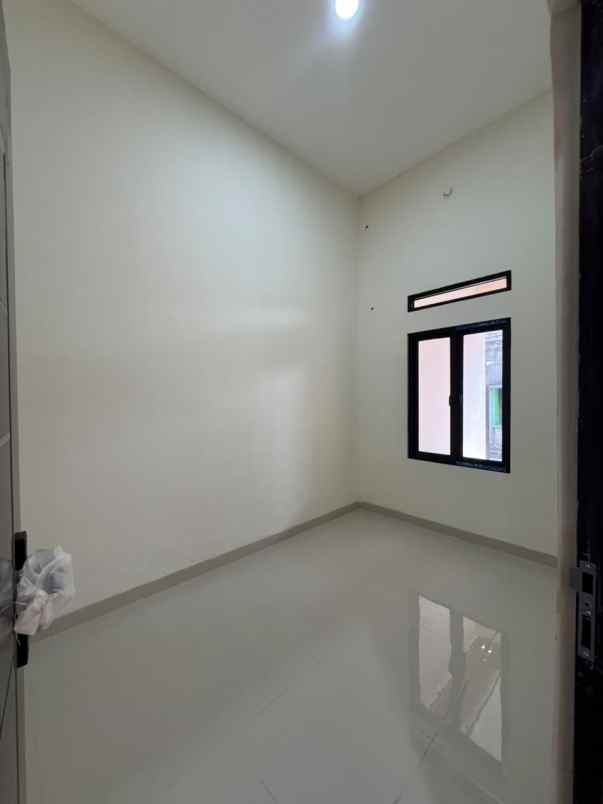 dijual rumah perumnas 1 jl semangka 3