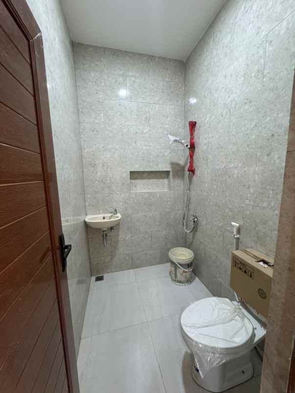 dijual rumah perumnas 1 jl semangka 3