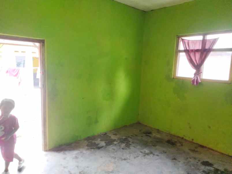 dijual rumah pinggir jl desa dekat ke jalan propinsi