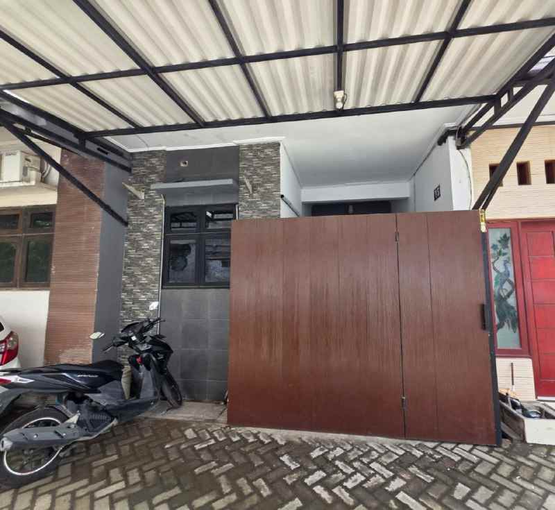 dijual rumah ploso sudh direnov total ploso surabaya