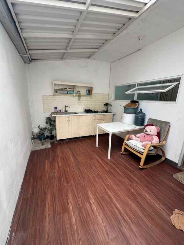 dijual rumah pondek aren tangerang selatan